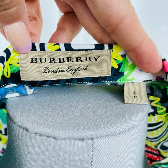 Authentic Burberry cotton button shirt Unisex Limited edition. - Picture 10 of 10